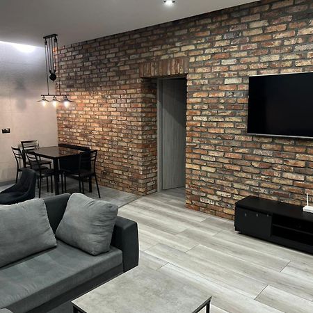 Raciborska Royal Apartment - Miejsce Parkingowe Na Parkingu Strzezonym Gliwice Luaran gambar