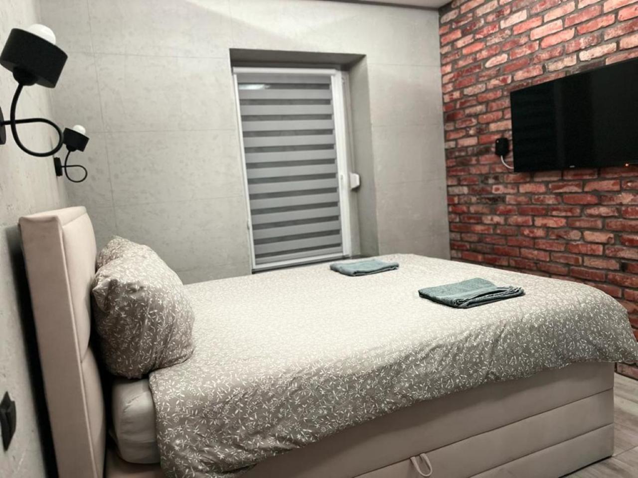 Raciborska Royal Apartment - Miejsce Parkingowe Na Parkingu Strzezonym Gliwice Luaran gambar