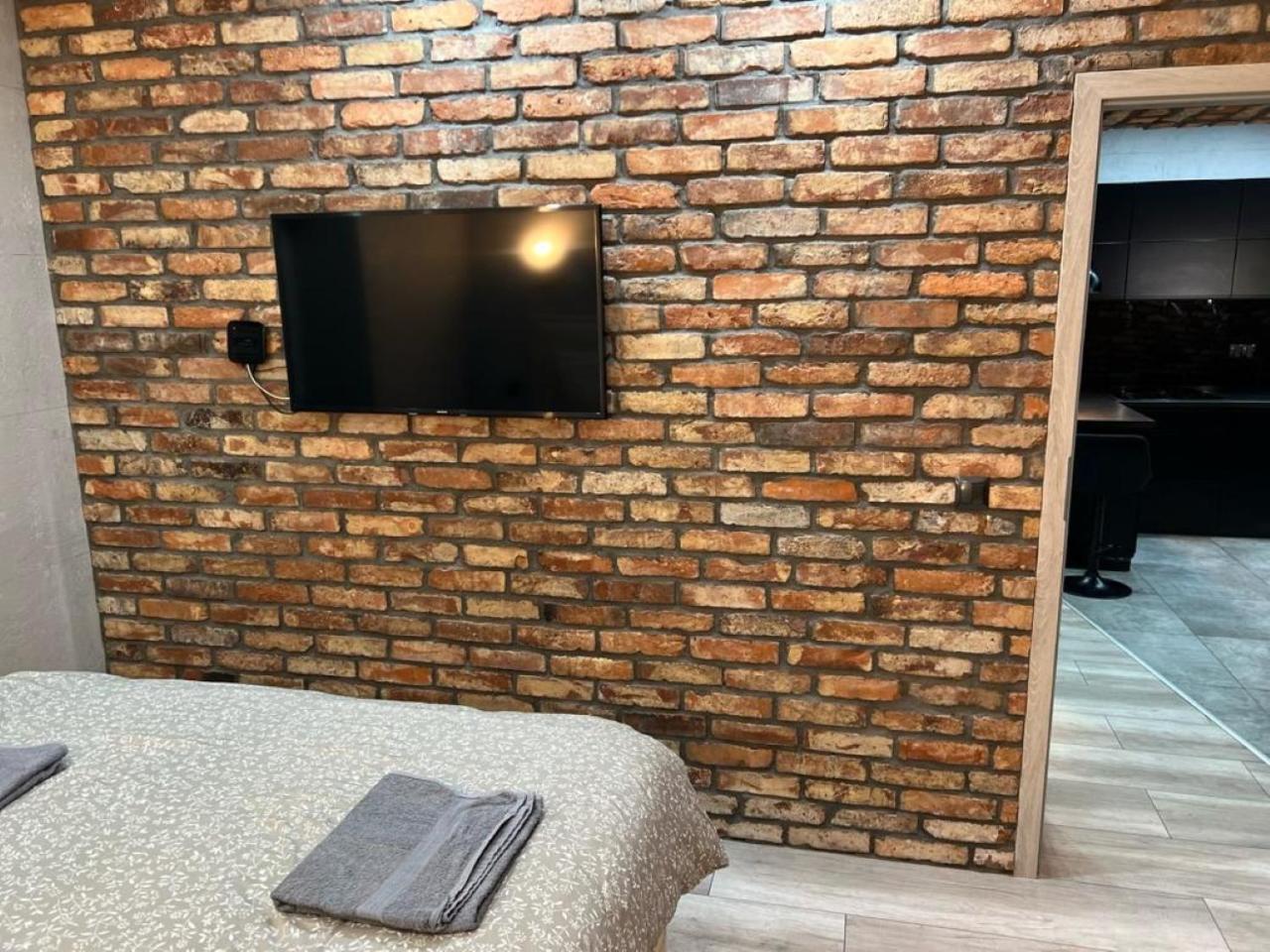 Raciborska Royal Apartment - Miejsce Parkingowe Na Parkingu Strzezonym Gliwice Luaran gambar